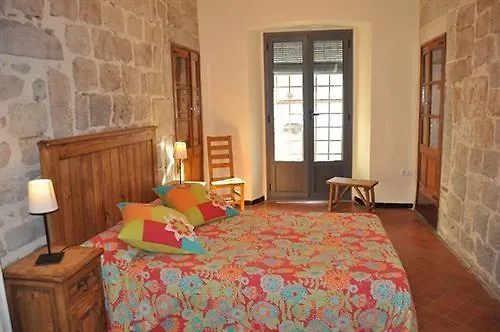 Hotel Casa Cundaro Girona 3*,